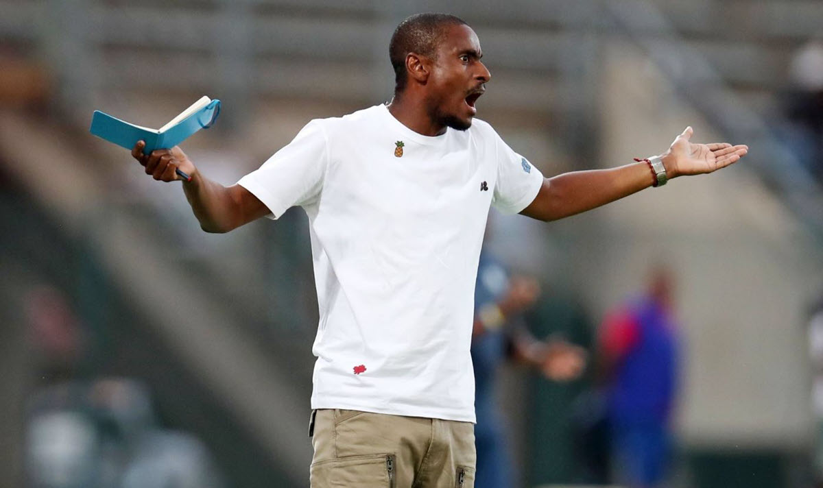 Yanga Yafukuzisha Kocha Mamelodi Sundowns