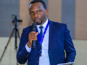 Simba SC Yavunja Mkataba na CEO Francois Regis
