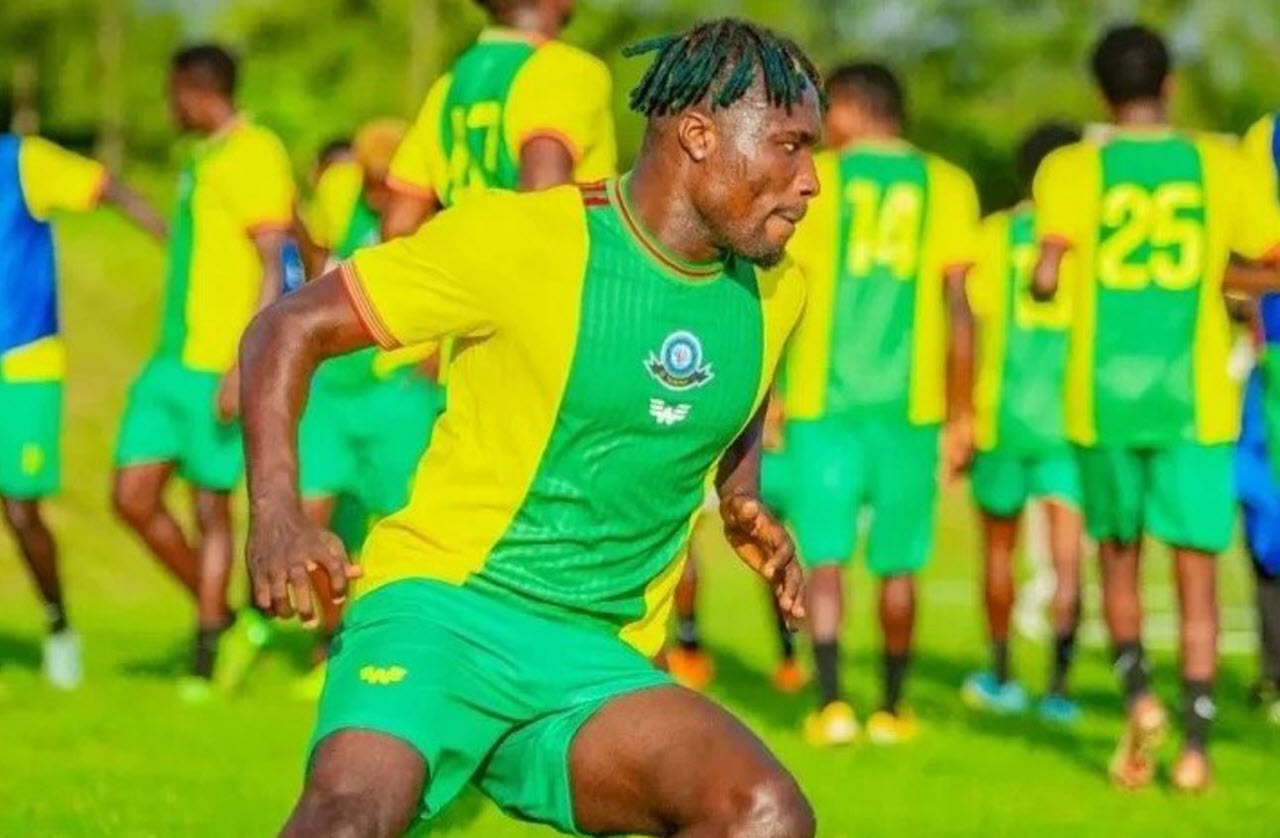 Sowah Aweka Bayana Nia Yake Yakubeba Kiatu Cha Dhahabu