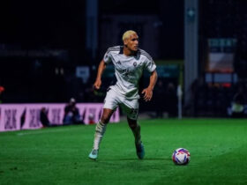 Beki wa Taifa Stars Haji Mnoga Kubaki Salford City kwa Mwaka Mwingine
