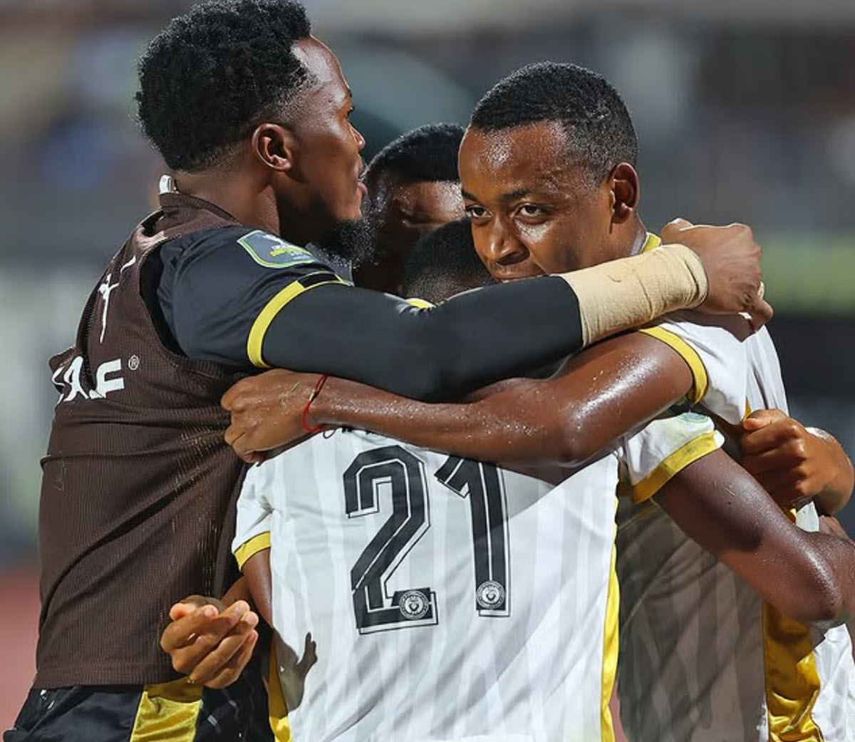 Azam Yaandika Historia Mpya CAF Baada ya Kuvunja Rekodi ya Simba